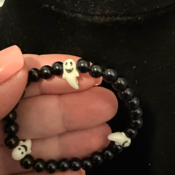 Black and White Beaded Halloween Bracelets set of four - Picture 3 of 4